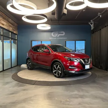 Red 2020 Nissan Rogue Sport SL for sale in Kaysville, UT