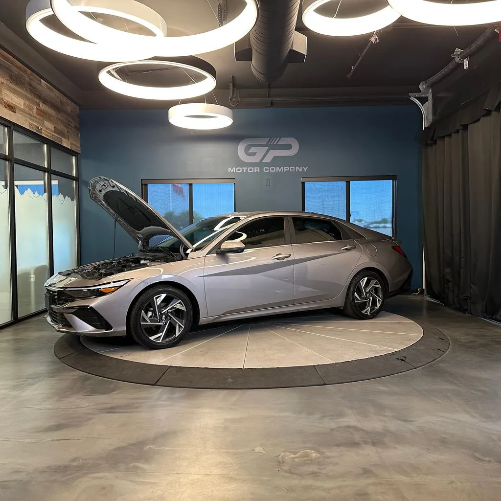 Hyundai Elantra photo 25