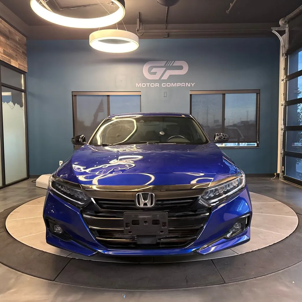 Honda Accord photo 8