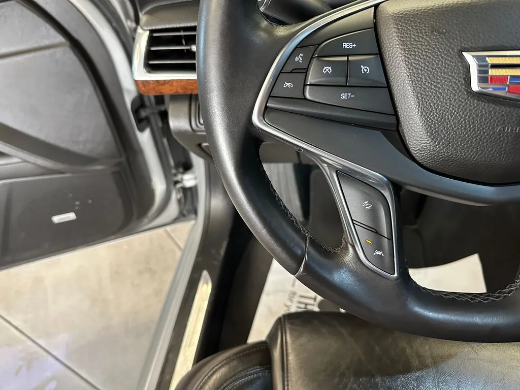Cadillac CT6 photo 11