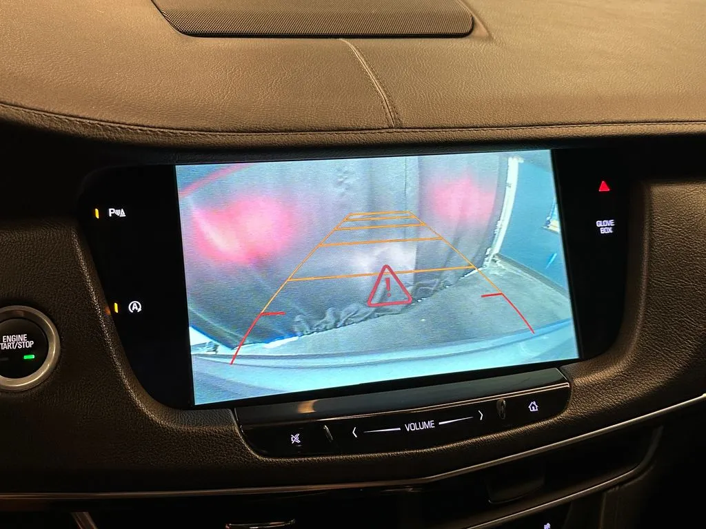 Cadillac CT6 photo 14
