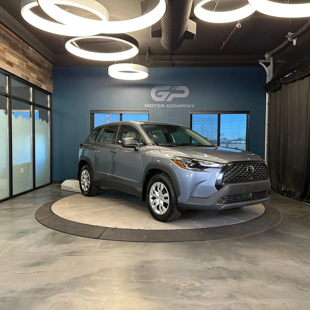 2022 Toyota Corolla Cross L AWD's photo