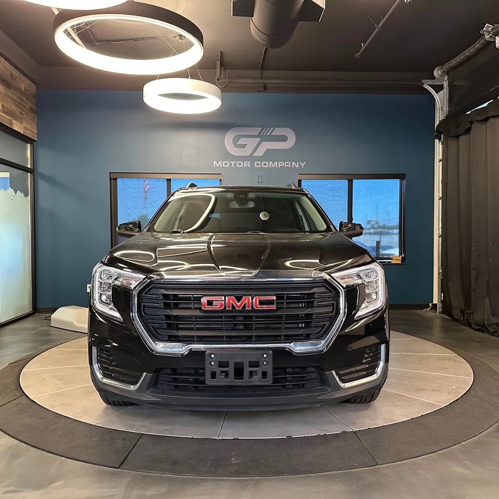 GMC Terrain photo 8