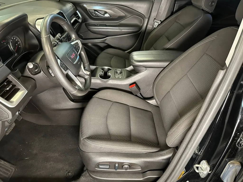 GMC Terrain photo 20