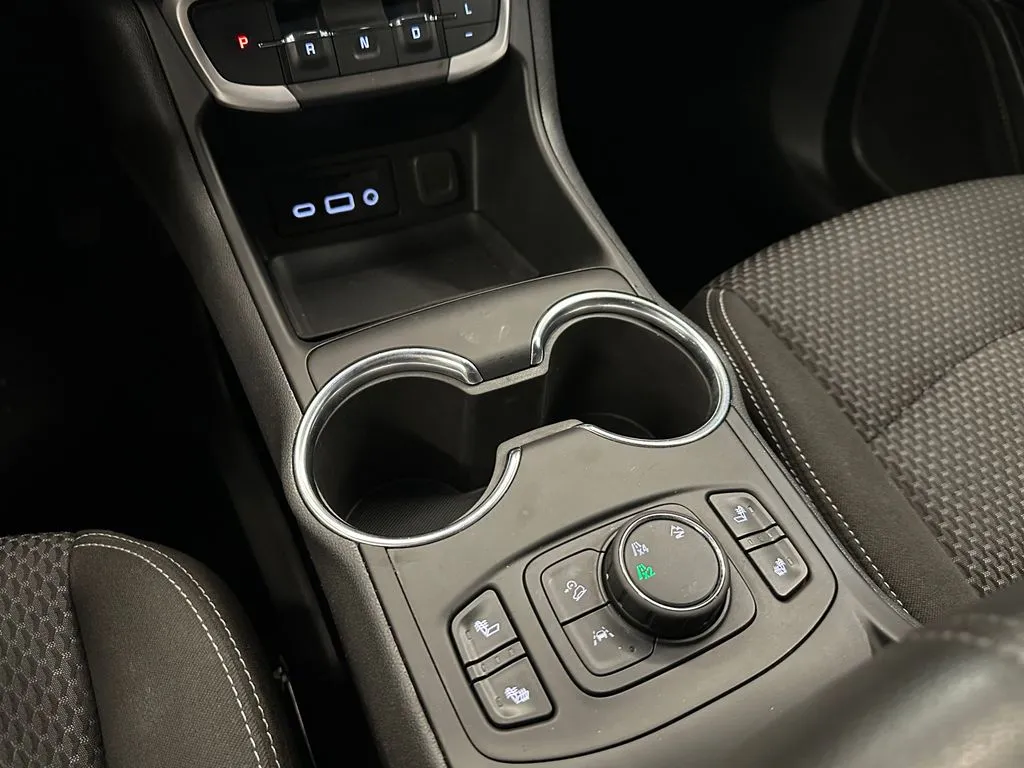GMC Terrain photo 16
