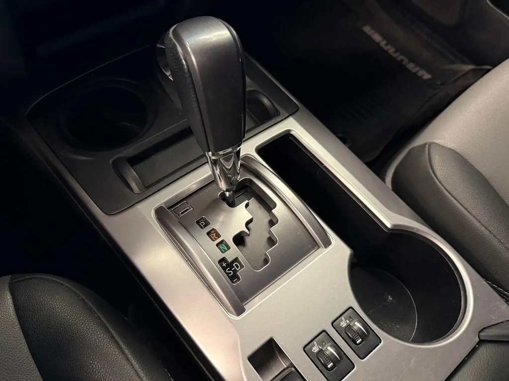 Toyota 4Runner photo 15