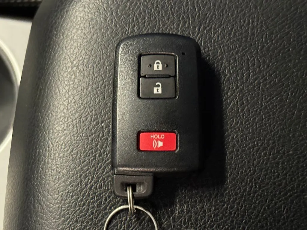Toyota 4Runner photo 16
