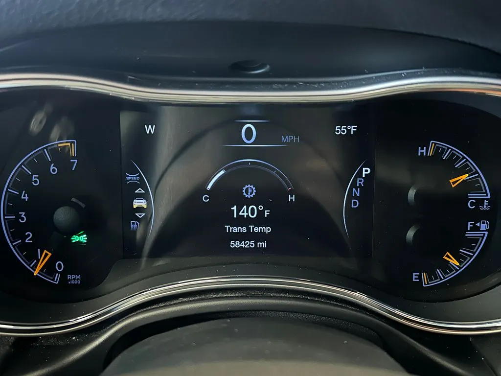 Jeep Grand Cherokee photo 10