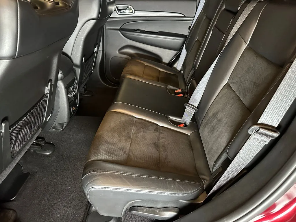 Jeep Grand Cherokee photo 20