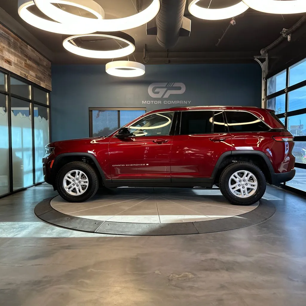 Jeep Grand Cherokee photo 6