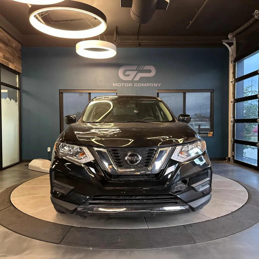 Nissan Rogue photo 8