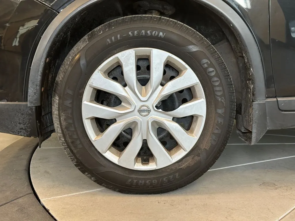 Nissan Rogue photo 25