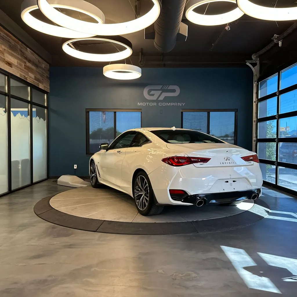 Infiniti Q60 photo 5