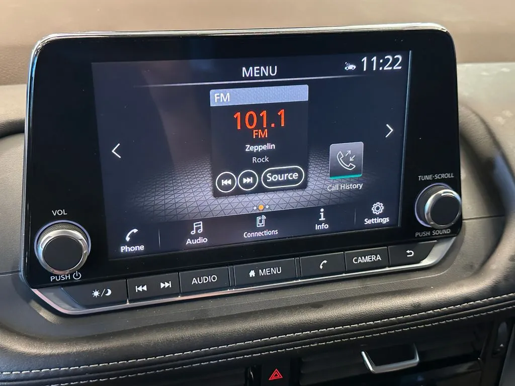 Nissan Rogue photo 13