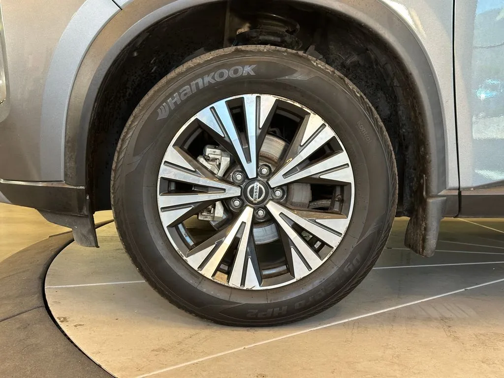 Nissan Rogue photo 24