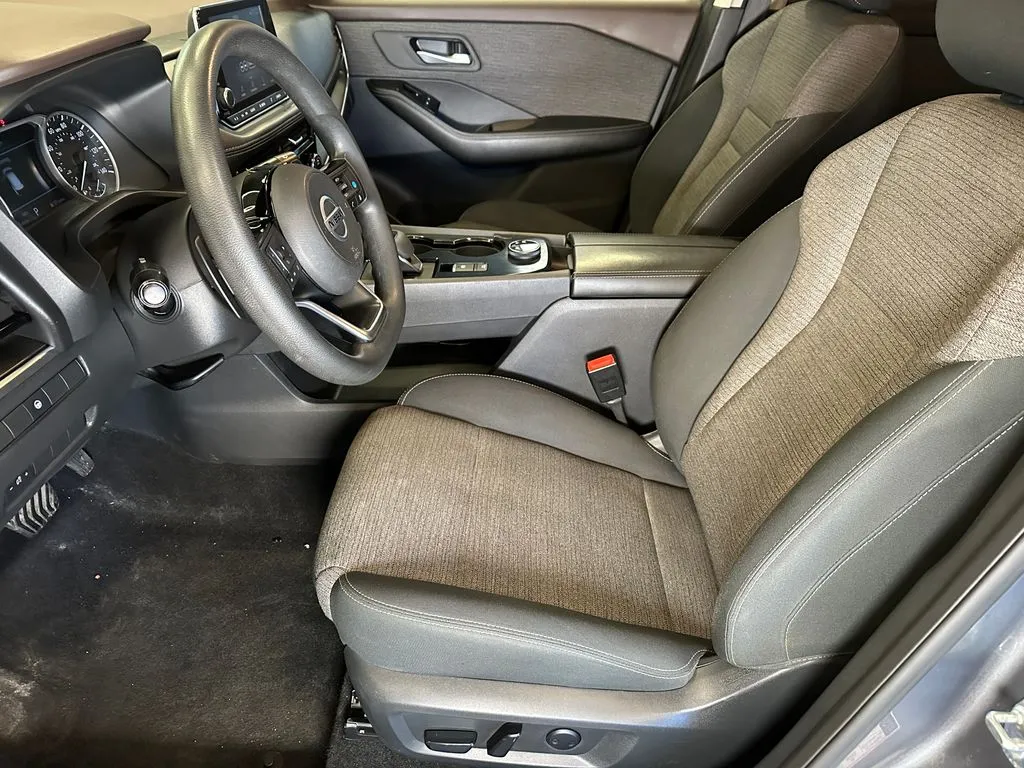 Nissan Rogue photo 20