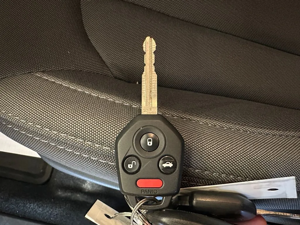 Subaru Impreza photo 17