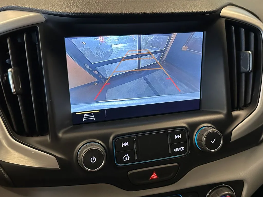 GMC Terrain photo 14