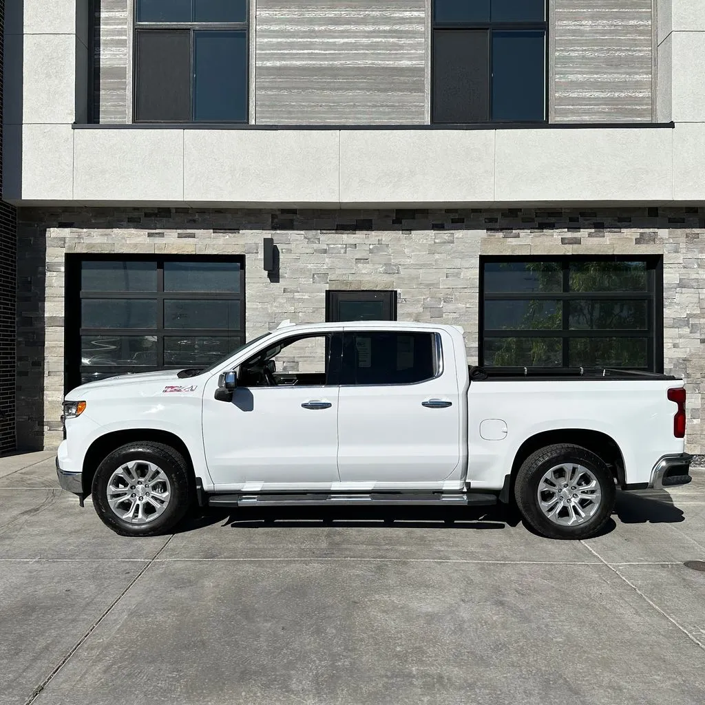 Chevrolet Silverado photo 6