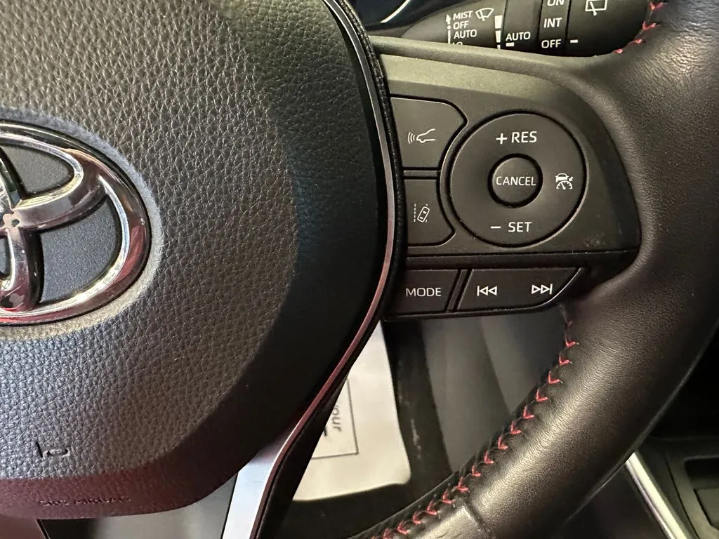 Toyota RAV4 photo 12