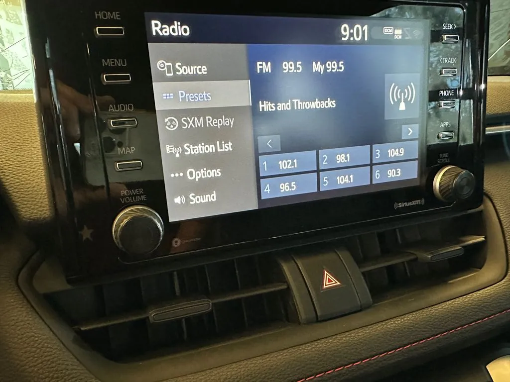 Toyota RAV4 photo 13