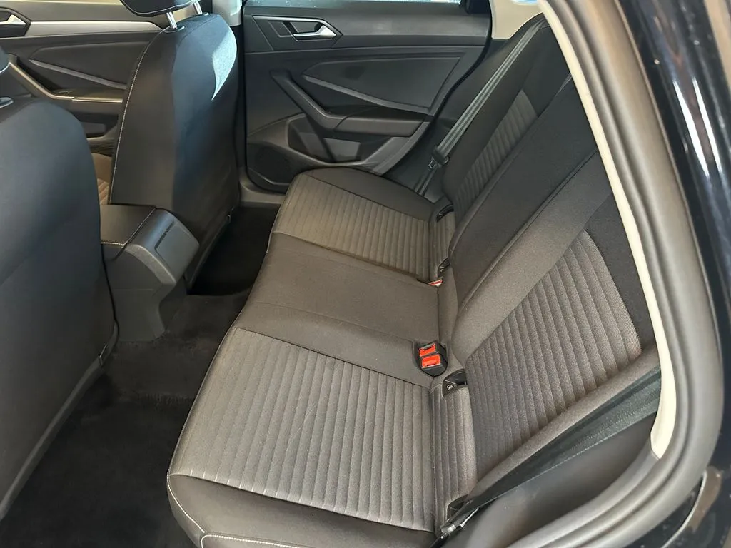 Volkswagen Jetta photo 21