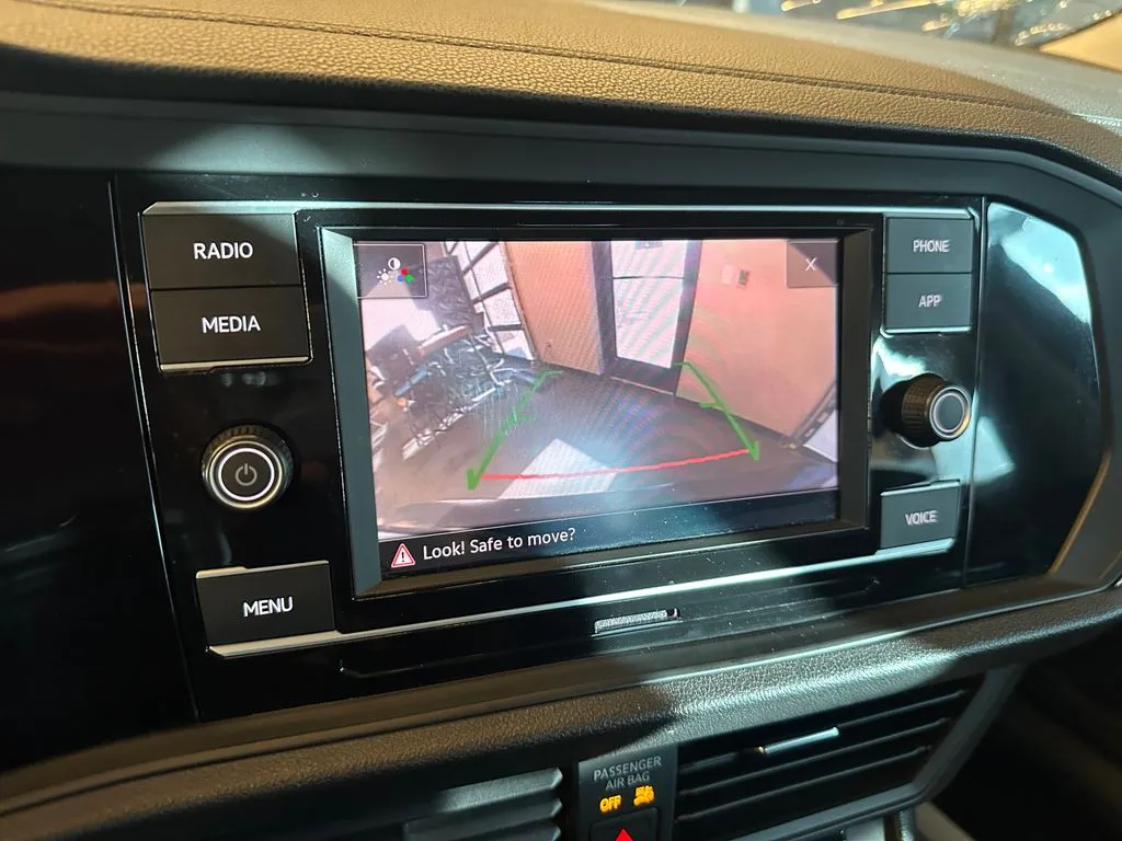 Volkswagen Jetta photo 14
