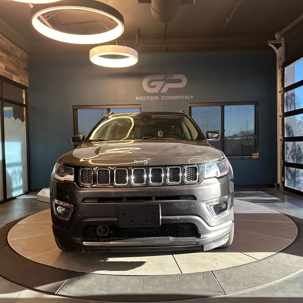 Jeep Compass photo 8