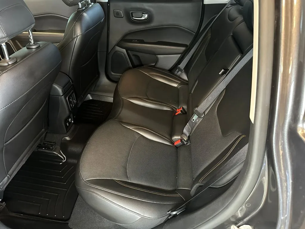 Jeep Compass photo 21