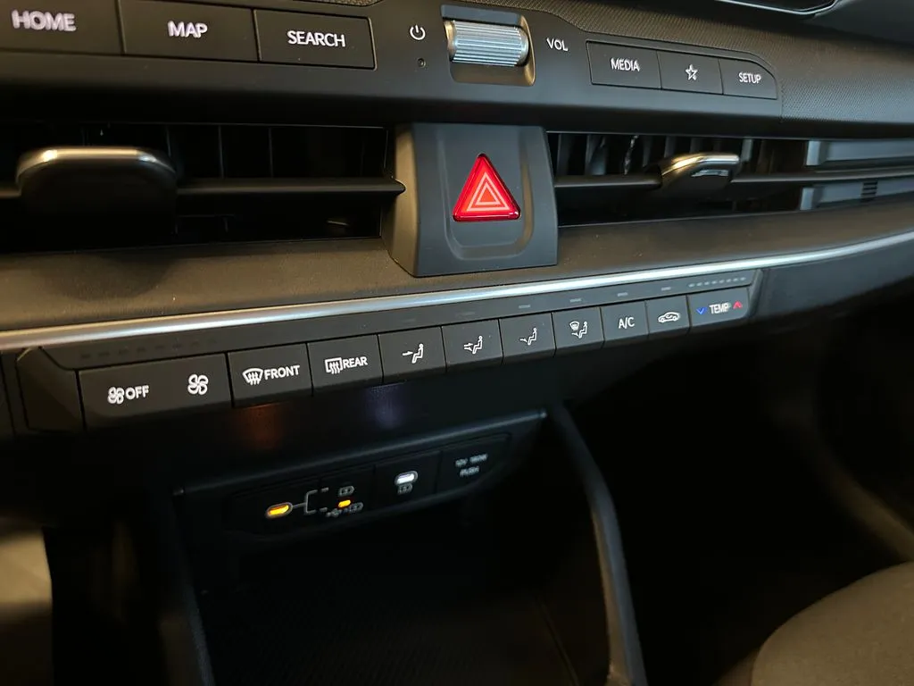Kia K4 photo 15