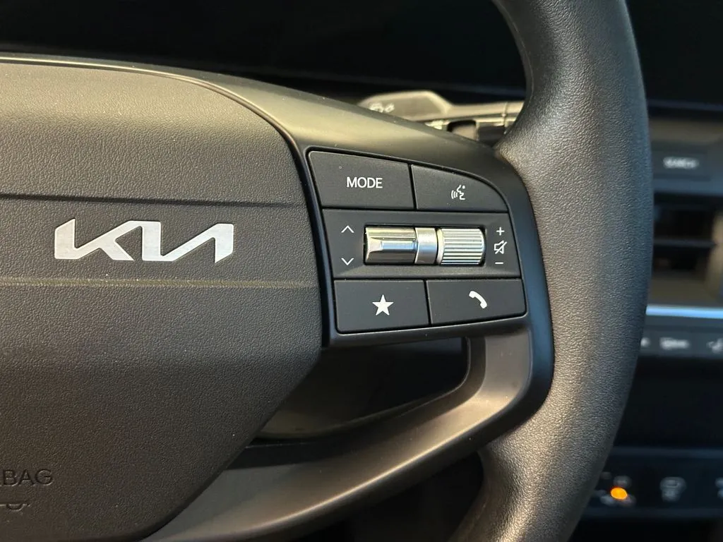 Kia K4 photo 12
