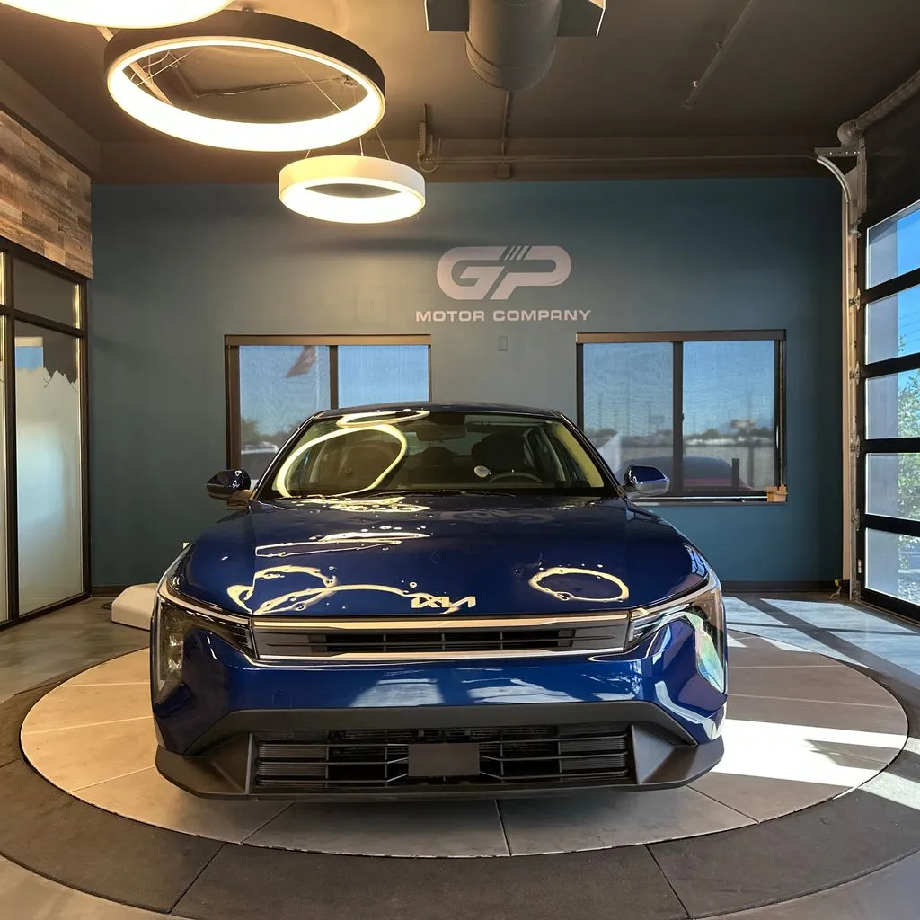 Kia K4 photo 8