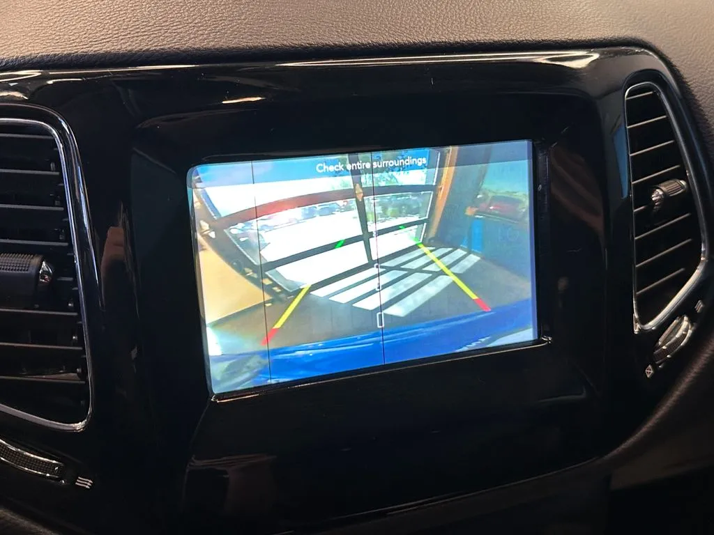 Jeep Compass photo 14