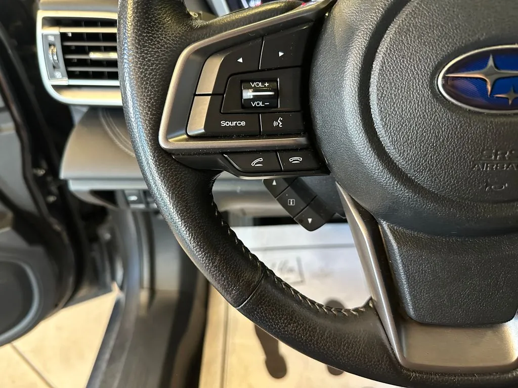 Subaru Legacy photo 11