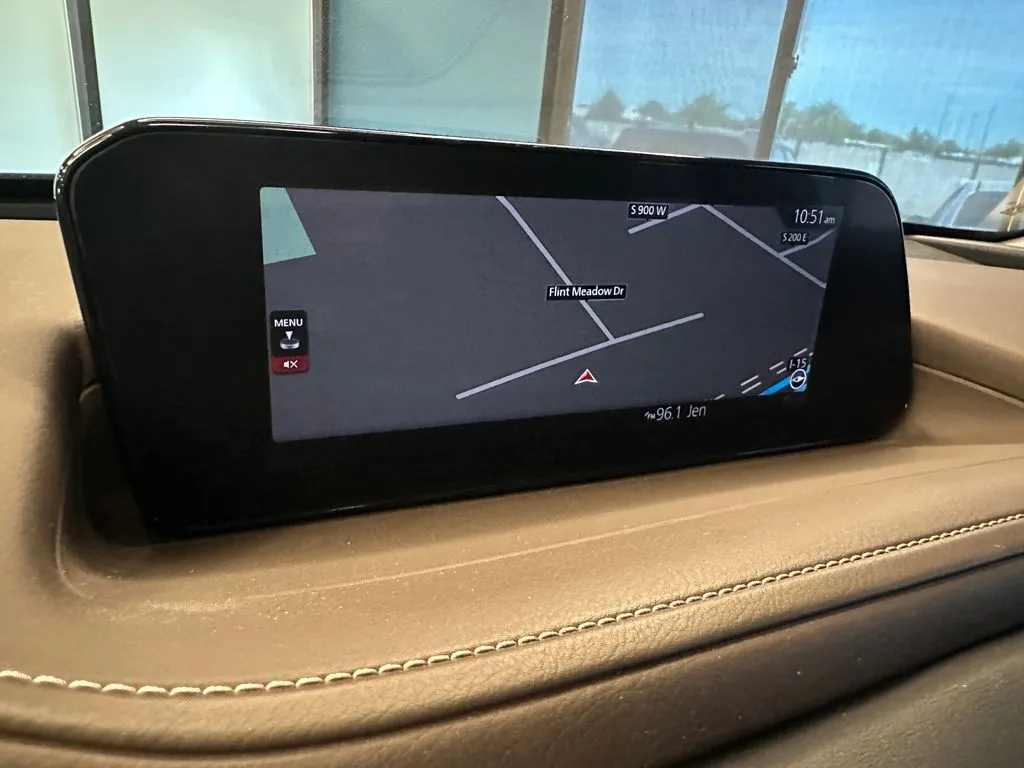 Mazda CX-30 photo 14