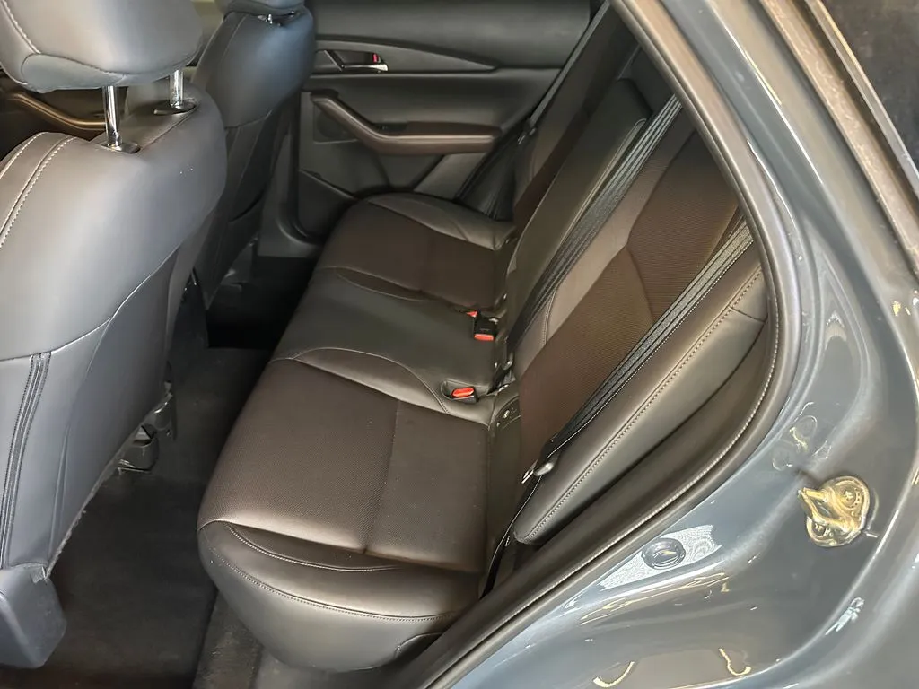 Mazda CX-30 photo 21