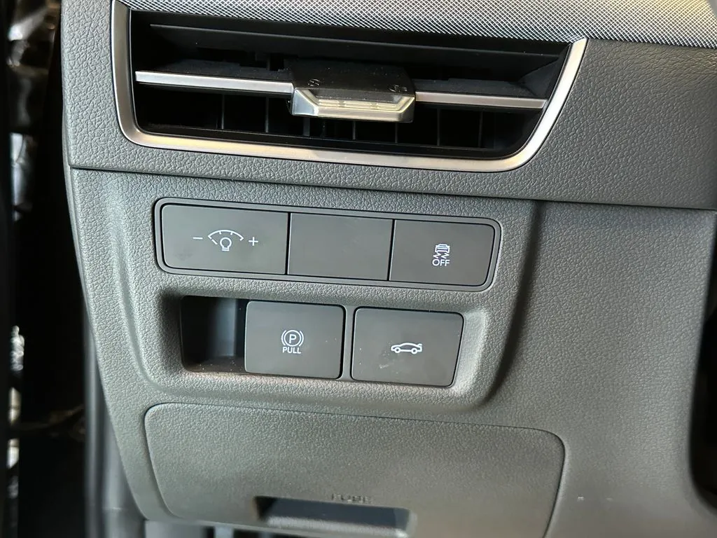 Hyundai Sonata photo 18