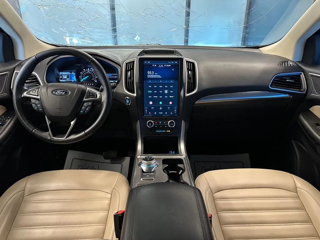 Ford Edge photo 9