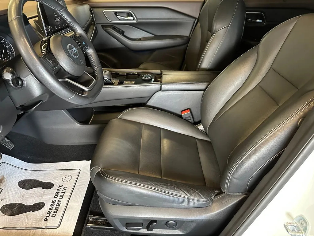 Nissan Rogue photo 20