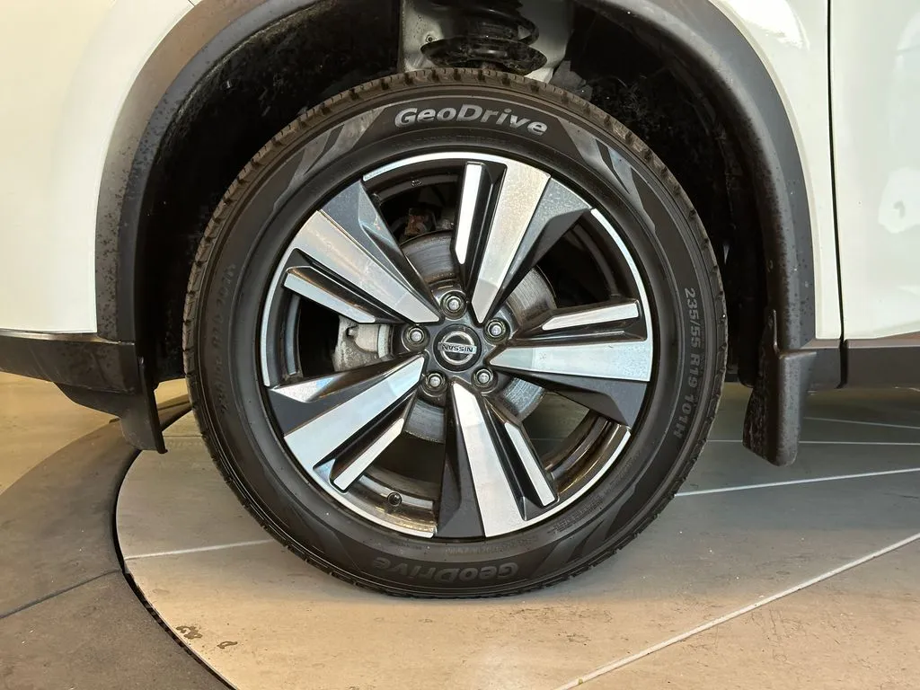 Nissan Rogue photo 26