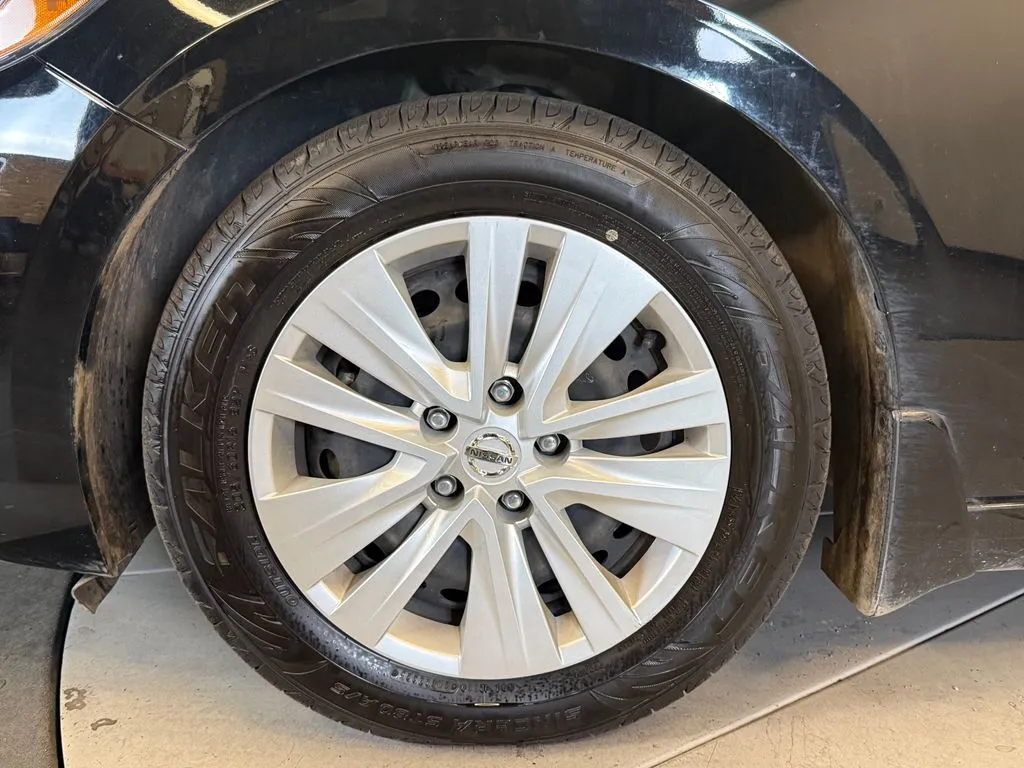 Nissan Sentra photo 23