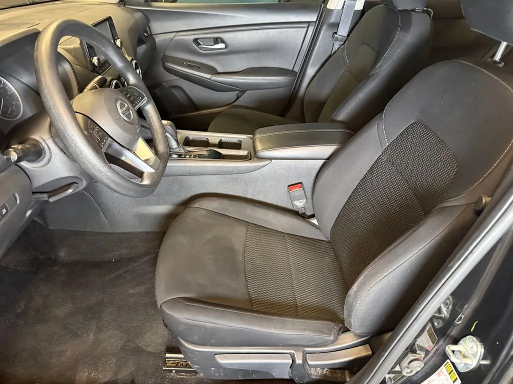 Nissan Sentra photo 19