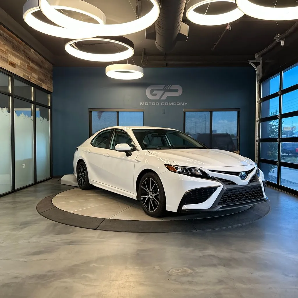 White 2021 Toyota Camry Hybrid SE for sale in Kaysville, UT