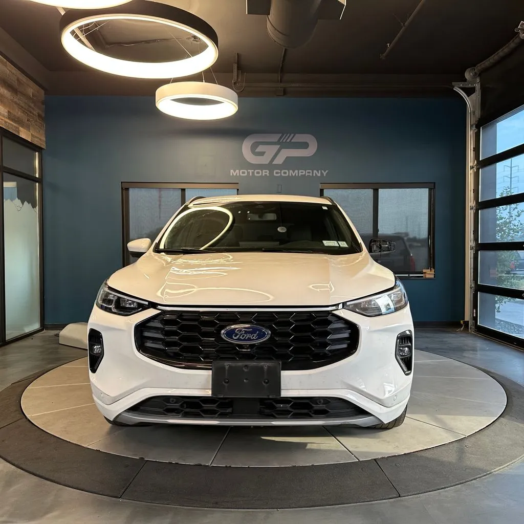 Ford Escape photo 8