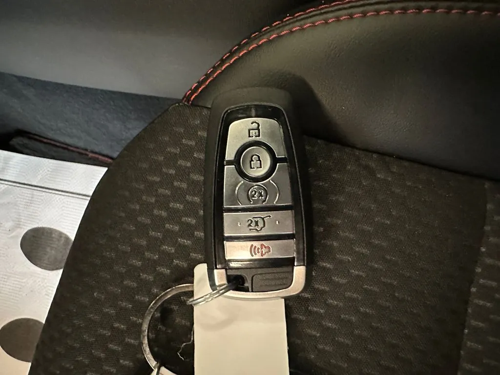 Ford Escape photo 17