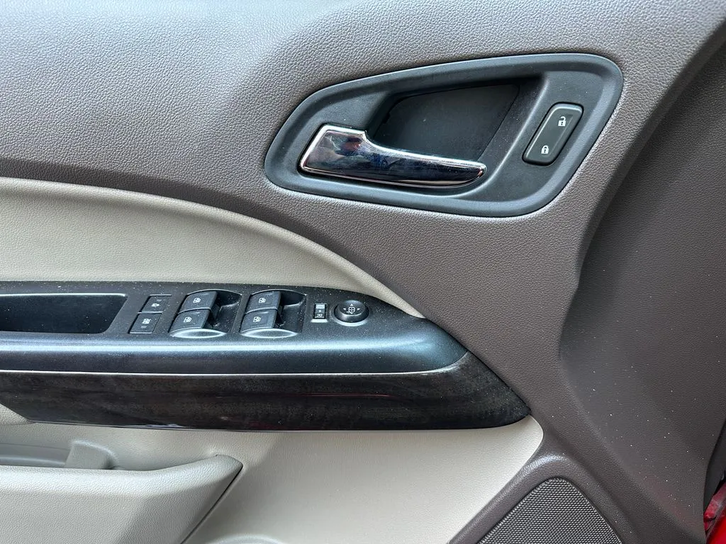 GMC Canyon photo 17