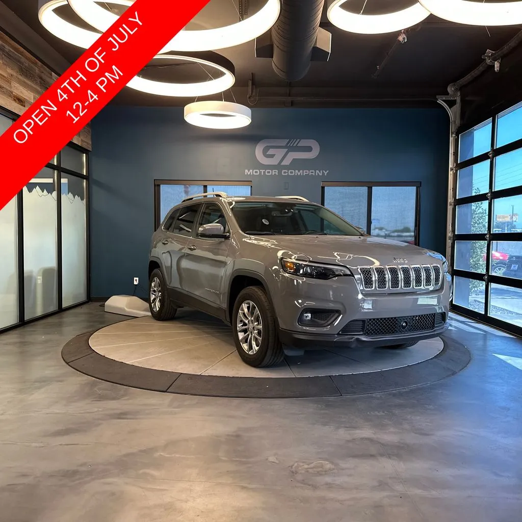 Gray 2021 Jeep Cherokee Latitude Lux for sale in Kaysville, UT