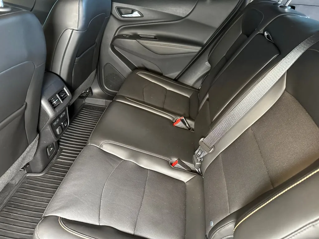 Chevrolet Equinox photo 21