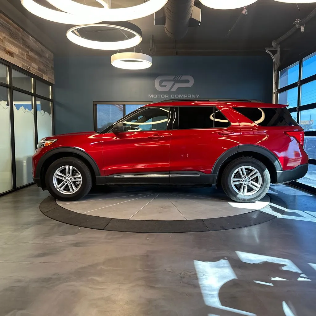 Ford Explorer photo 6