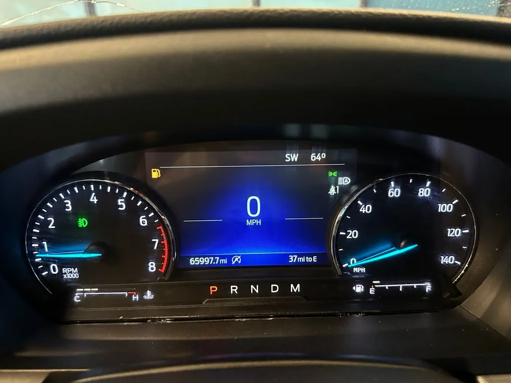 Ford Explorer photo 10